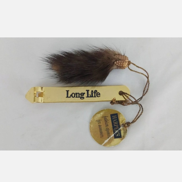 Harper's Bazaar Gold Can Opener with Rabbits Foot - Picture 5 of 7